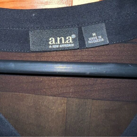 A.N.A. Sheer black v-neck blouse size medium - Picture 8 of 8